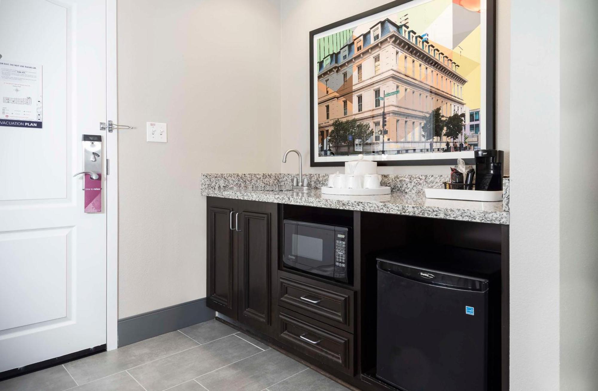 Hampton Inn & Suites - Raleigh Downtown Luaran gambar